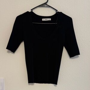 Zara Women's Elegant Black Ribbed Tee